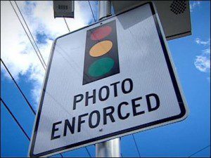 100504_red_light_camera_sign_0_01