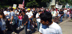 Immigrants' rights March 2006, Minneapolis, Minnesota. (Creative Commons)