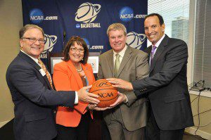  l-r t: Jeff Altier (Athletic Director, Stetson University), Mayor Teresa Jacobs, Allen Johnson (Executive Director, Orlando Venues) and John Bisignano (President/CEO, Central Florida Sports Commission) Photo credit: Gary Bassing