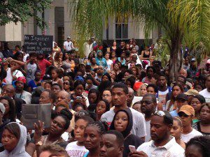 A section of the crowd who participated in “A March Against Gun Violence” downtown Orlando, July 17, 2013. (Photo: WONO)