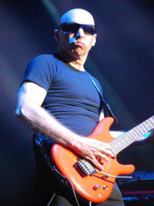 Joe Satriani (Photo credit: D. Huffman/WONO)