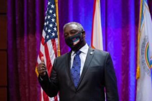 Jerry Demings calls for wearing face masks